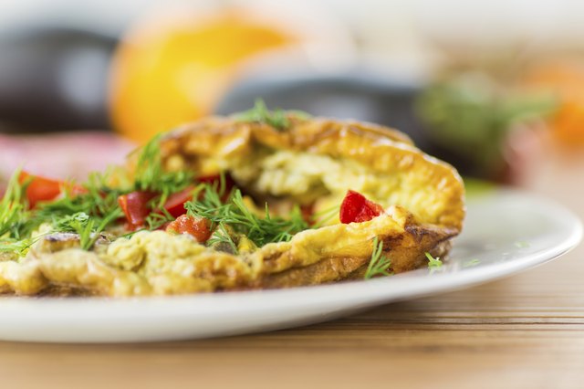 omelet with vegetables
